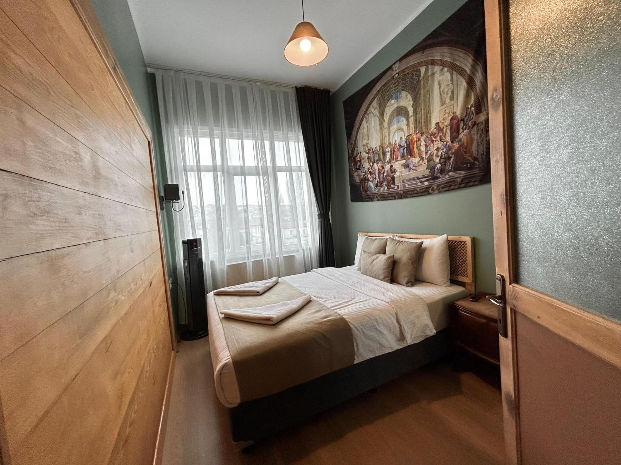 איסטמבול Waterfront Apartment By The Tram - Terrace With Dome & Golden Horn View In Fatih מראה חיצוני תמונה