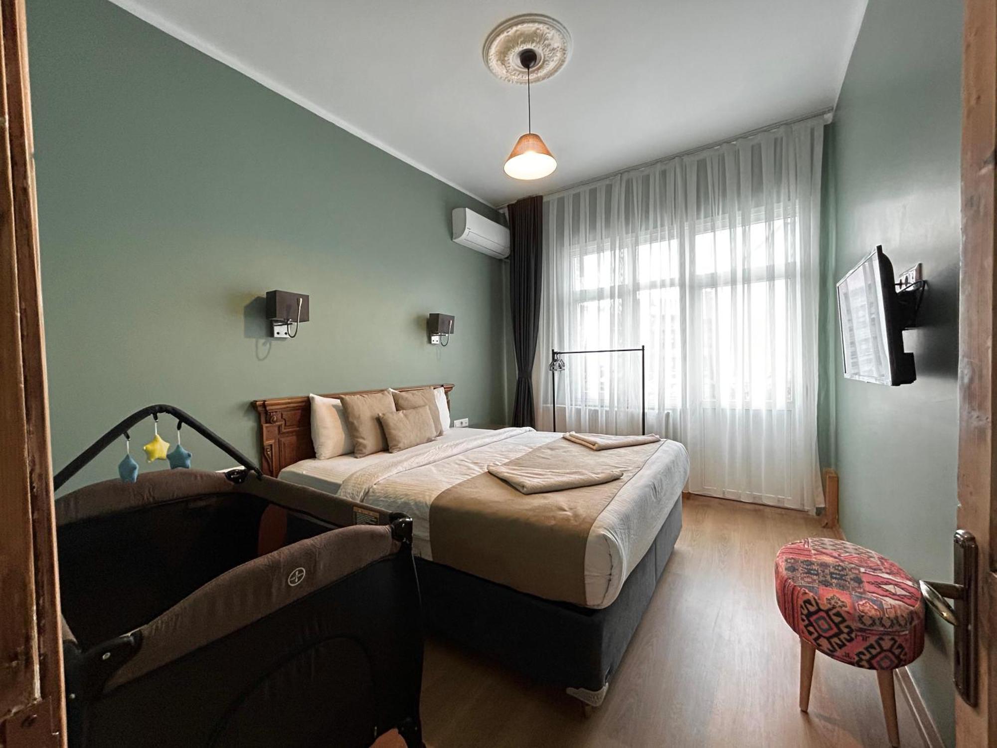 איסטמבול Waterfront Apartment By The Tram - Terrace With Dome & Golden Horn View In Fatih מראה חיצוני תמונה