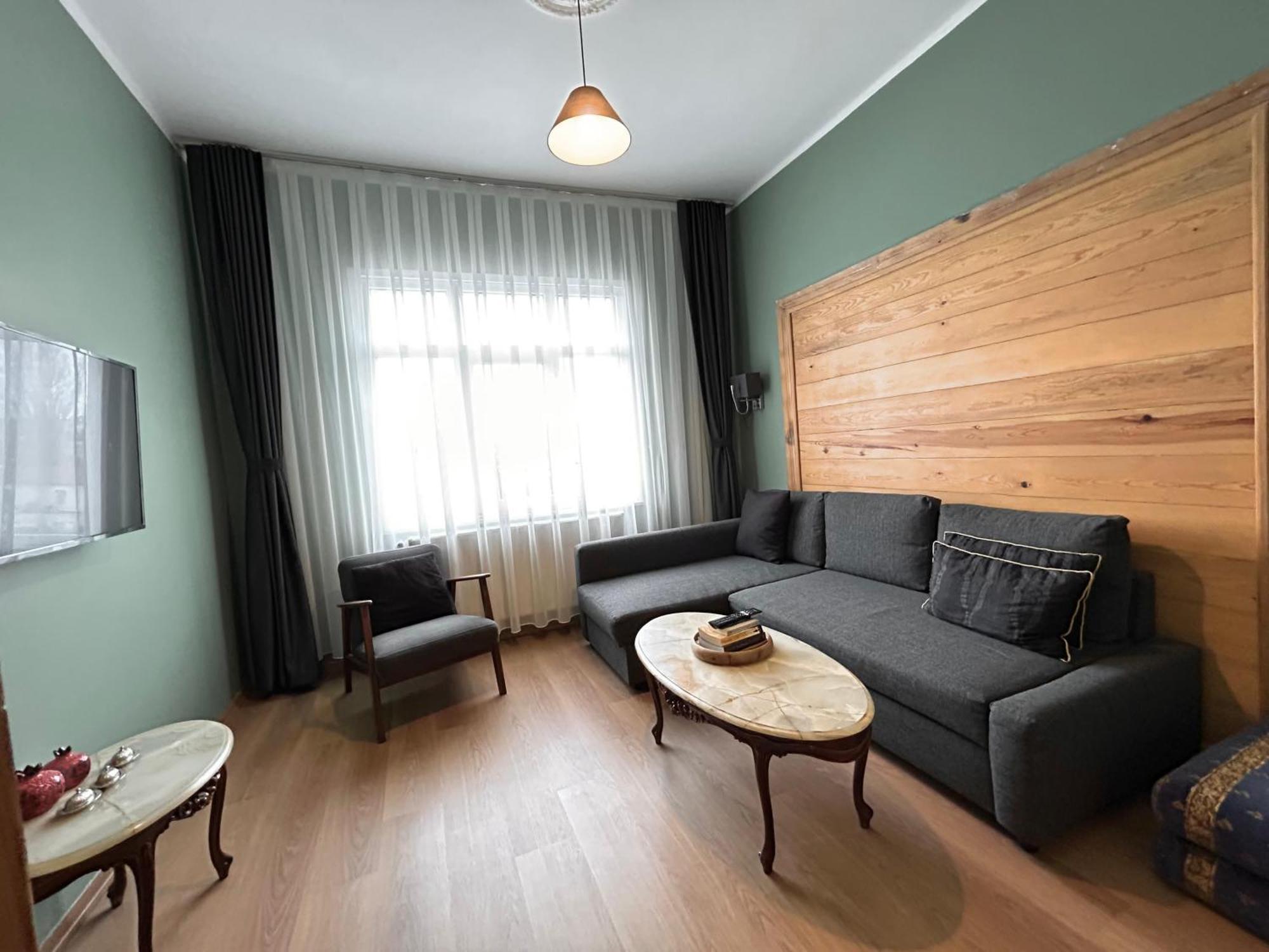 איסטמבול Waterfront Apartment By The Tram - Terrace With Dome & Golden Horn View In Fatih מראה חיצוני תמונה